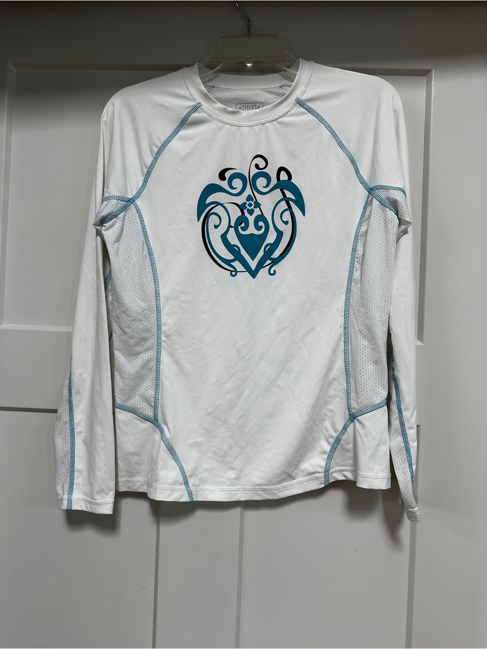 Athleta Long Sleeve Rash Guard Size M - Picture 3 of 10